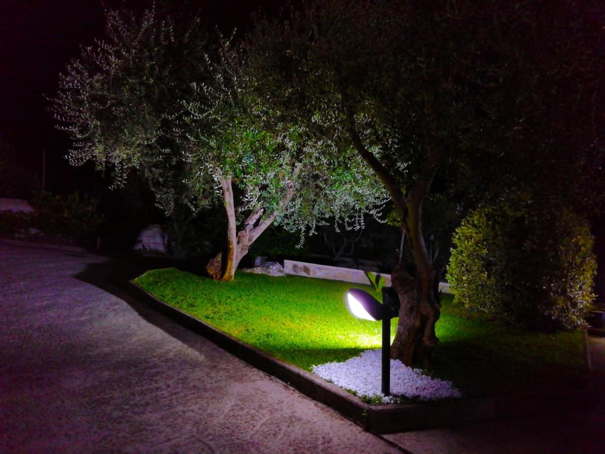 B&B Maison Villa Vittorio Avella Eksteriør bilde
